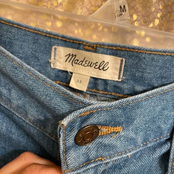 Madewell High Rise Raw Hem Medium Wash Denim Shorts, 32 NWOT - Picture 5 of 6